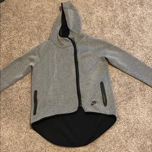 Women’s zip up sweatshirt